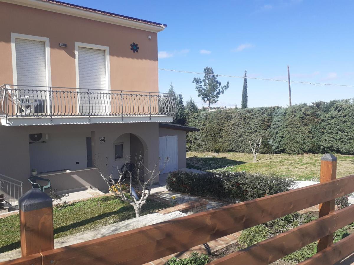 Villa Nonno Nicola Монтенеро ди Бизача Екстериор снимка