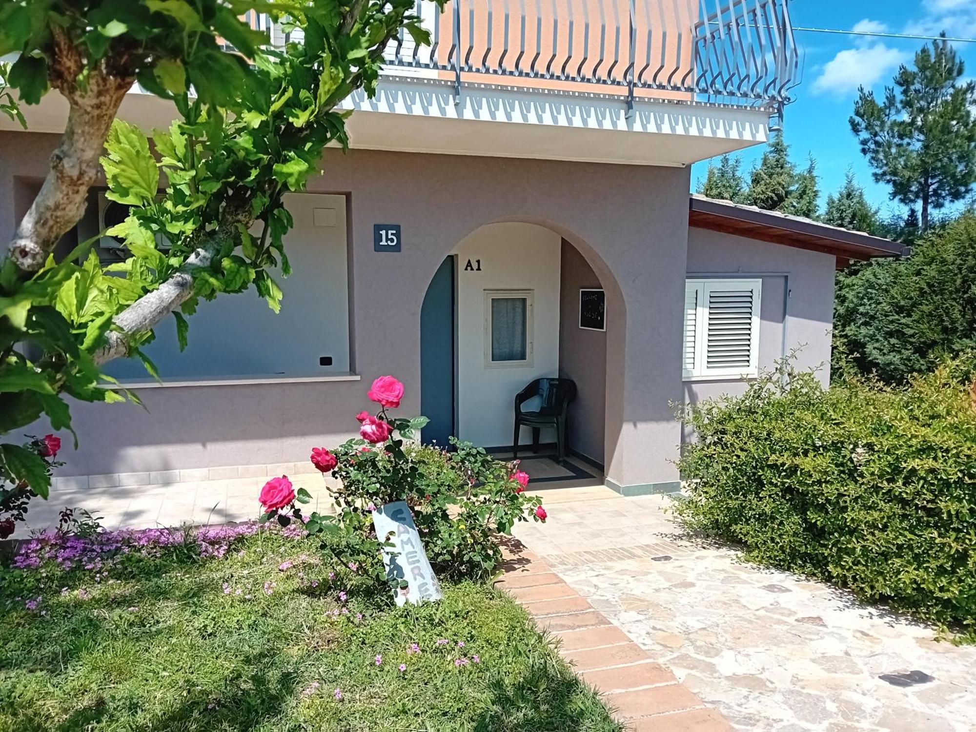 Villa Nonno Nicola Монтенеро ди Бизача Екстериор снимка